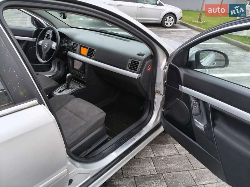 Седан Opel Vectra 2004 в Луцке фото 15 Седан Opel Vectra 2004 в Луцке