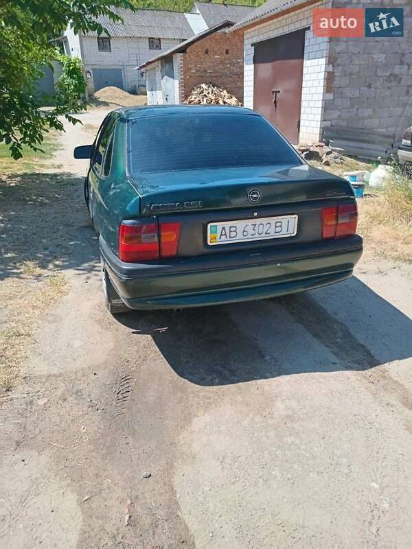 Седан Opel Vectra 1995 в Бершади фото 2 Седан Opel Vectra 1995 в Бершади