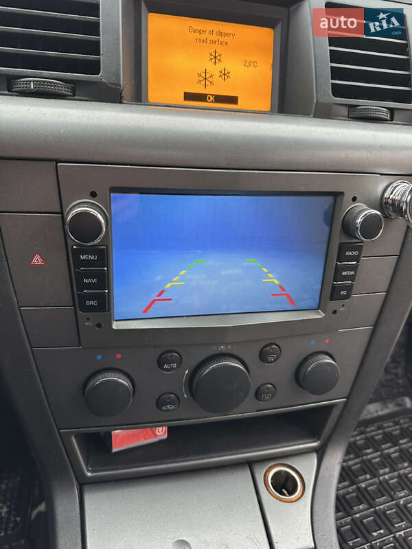 Седан Opel Vectra 2003 в Синельниково