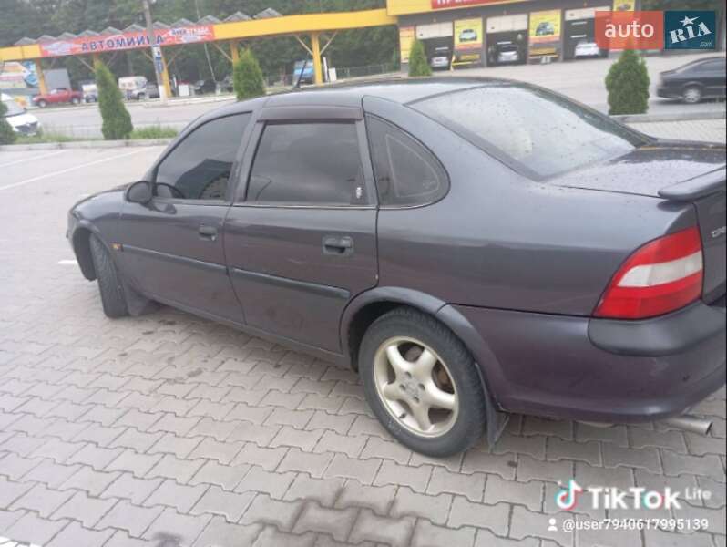 Седан Opel Vectra 1997 в Тернополі