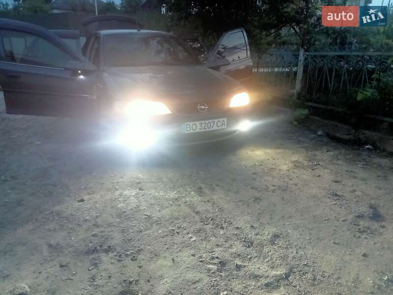 Седан Opel Vectra 1997 в Тернополі