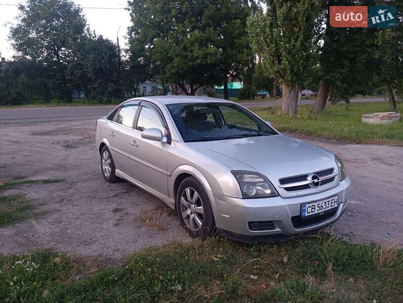 Лифтбек Opel Vectra 2004 в Путивле