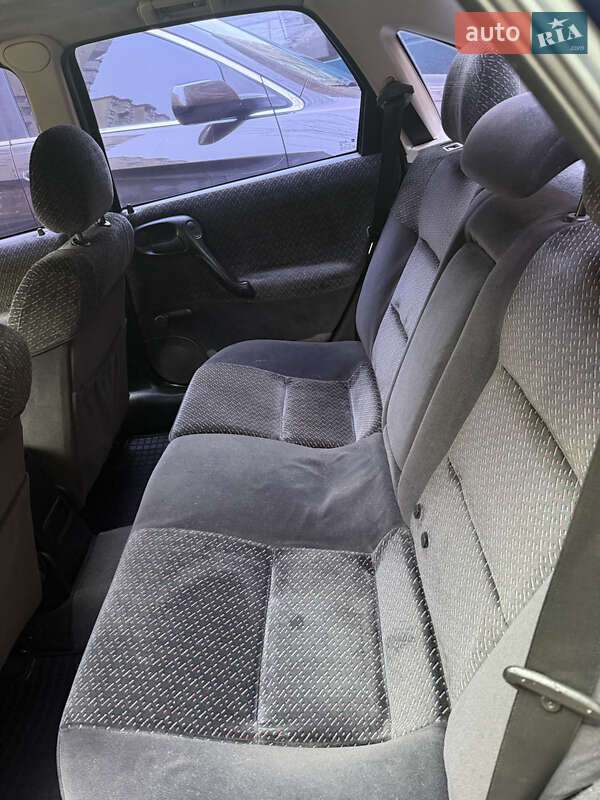 Седан Opel Vectra 1997 в Одесі