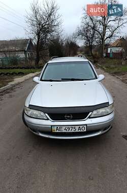 Универсал Opel Vectra 1998 в Синельниково