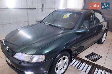 Седан Opel Vectra 1998 в Харькове