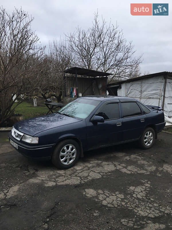 Седан Opel Vectra 1991 в Полтаве фото 11 Седан Opel Vectra 1991 в Полтаве