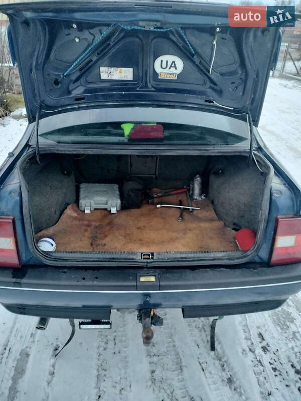 Седан Opel Vectra 1991 в Радехові