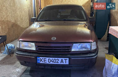 Седан Opel Vectra 1989 в Кривом Роге