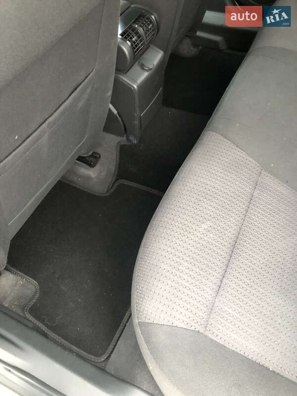 Седан Opel Vectra 2007 в Львове