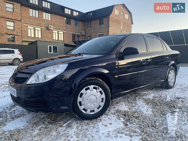 Седан Opel Vectra 2005 в Калуше