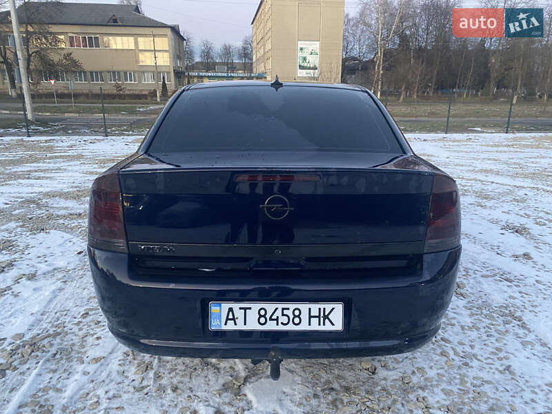 Седан Opel Vectra 2005 в Калуше