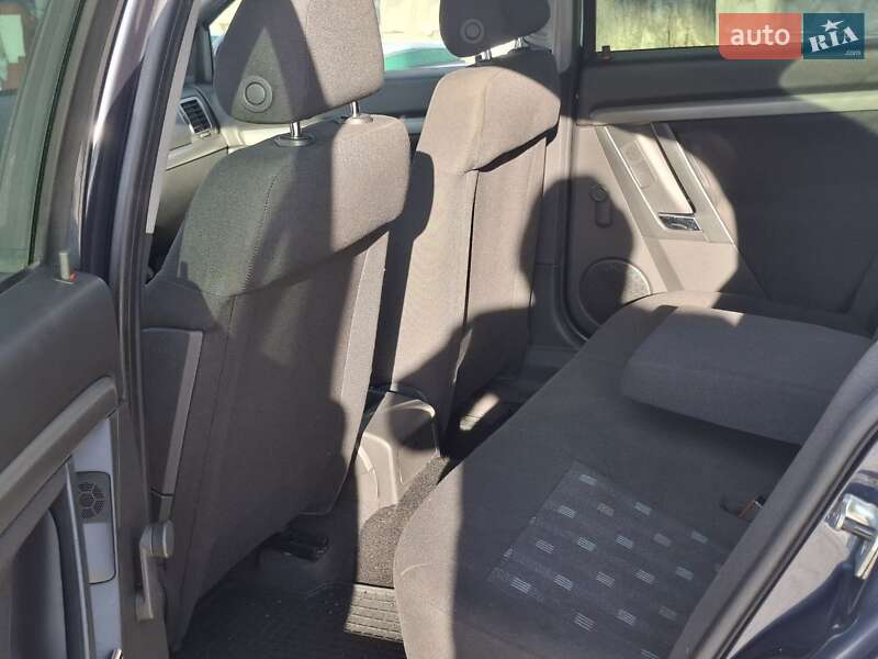 Седан Opel Vectra 2006 в Києві