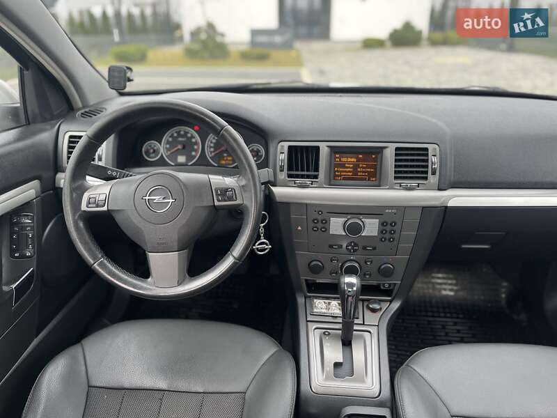 Седан Opel Vectra 2008 в Мукачево