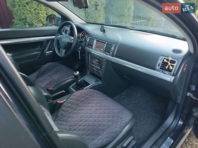 Седан Opel Vectra 2006 в Королеве фото 53 Седан Opel Vectra 2006 в Королеве