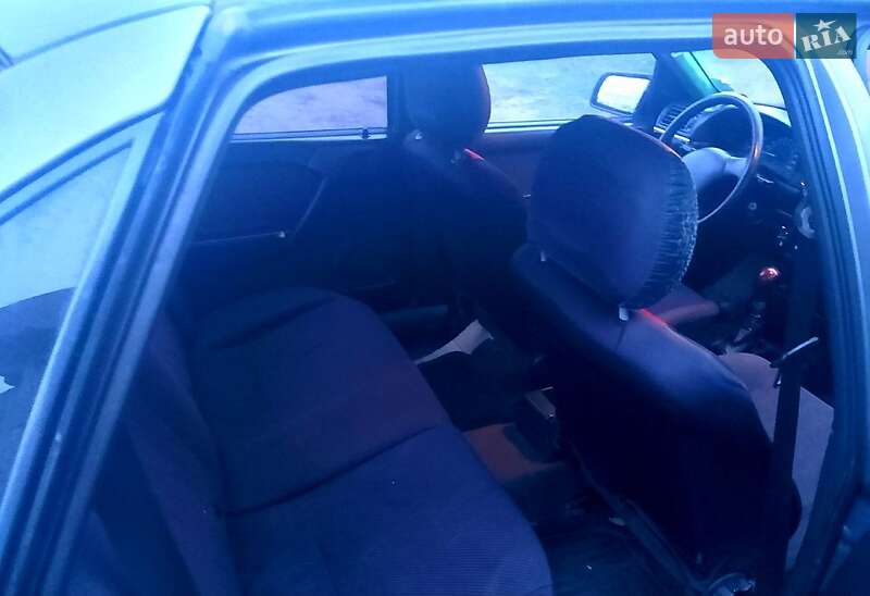 Седан Opel Vectra 1992 в Ізмаїлі фото Седан Opel Vectra 1992 в Ізмаїлі