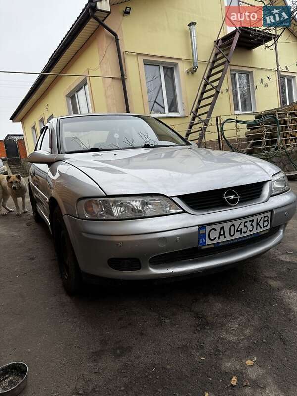 Седан Opel Vectra 1999 в Умани