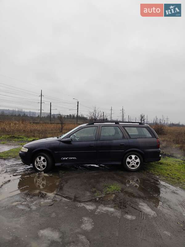 Универсал Opel Vectra 2000 в Кривом Роге