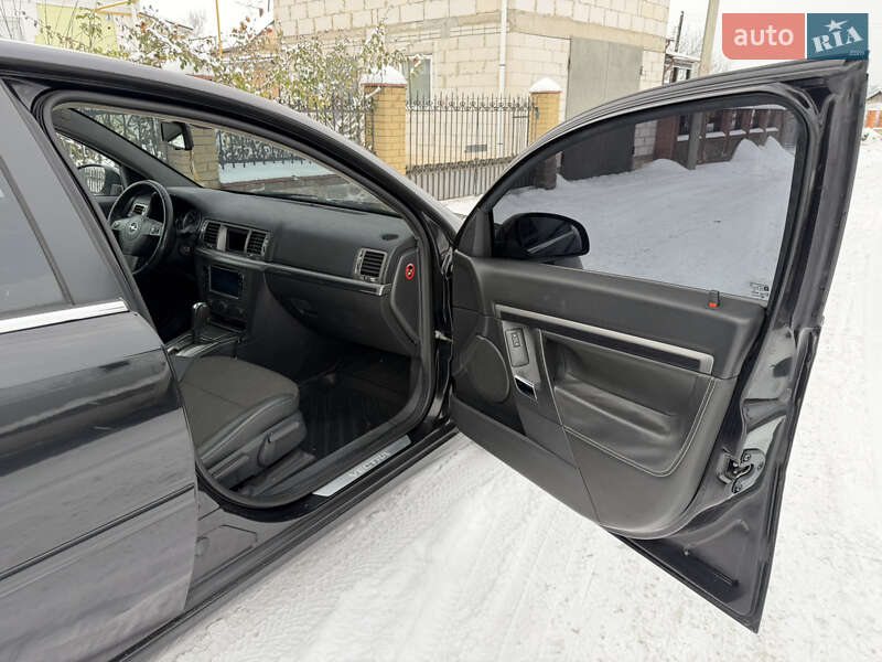 Седан Opel Vectra 2006 в Умані
