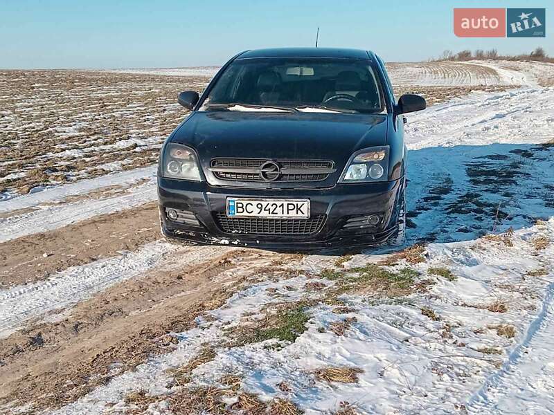 Лифтбек Opel Vectra 2004 в Львове