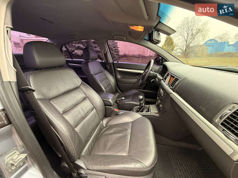 Седан Opel Vectra 2008 в Харькове