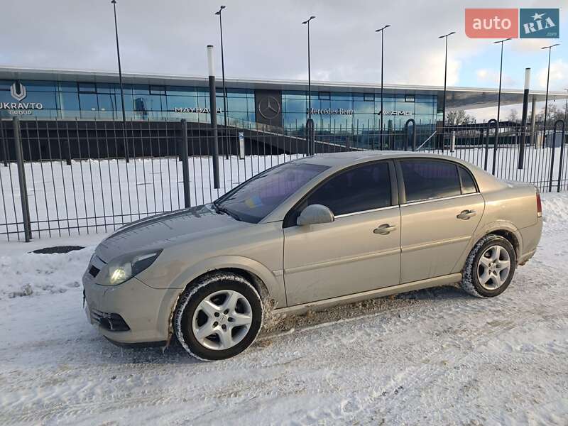 Седан Opel Vectra 2008 в Киеве