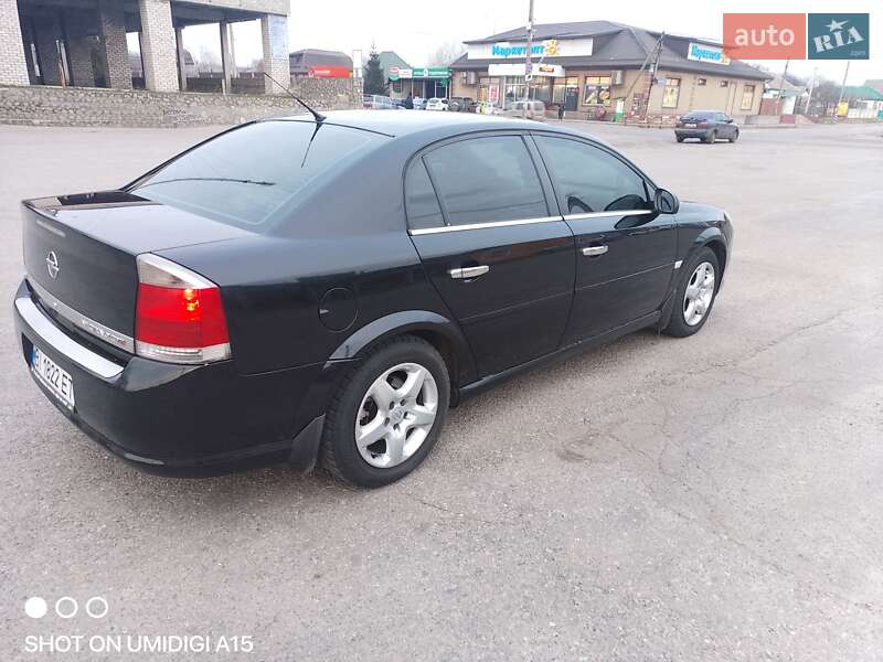 Седан Opel Vectra 2006 в Кременчуге