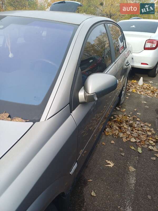 Седан Opel Vectra 2004 в Киеве