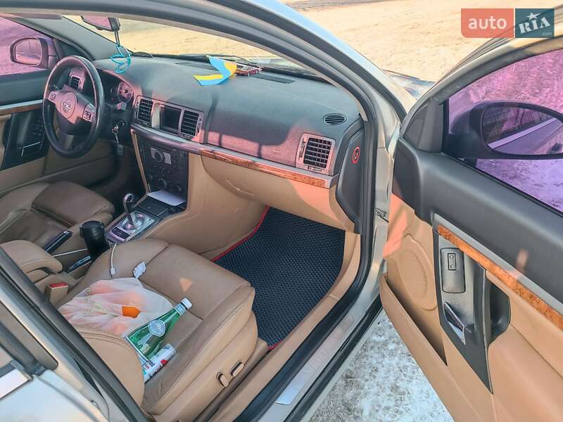 Седан Opel Vectra 2008 в Киеве