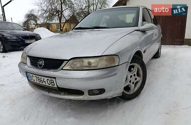 Седан Opel Vectra 1998 в Жидачове