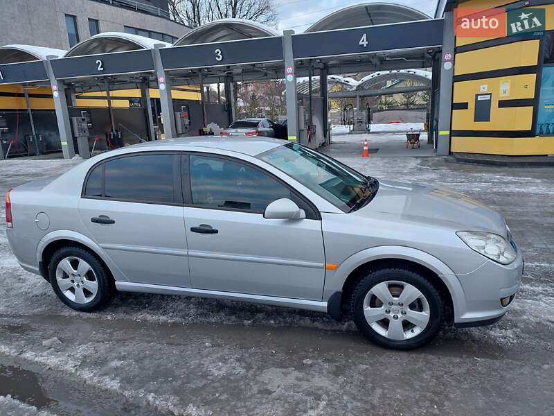 Седан Opel Vectra 2006 в Львове