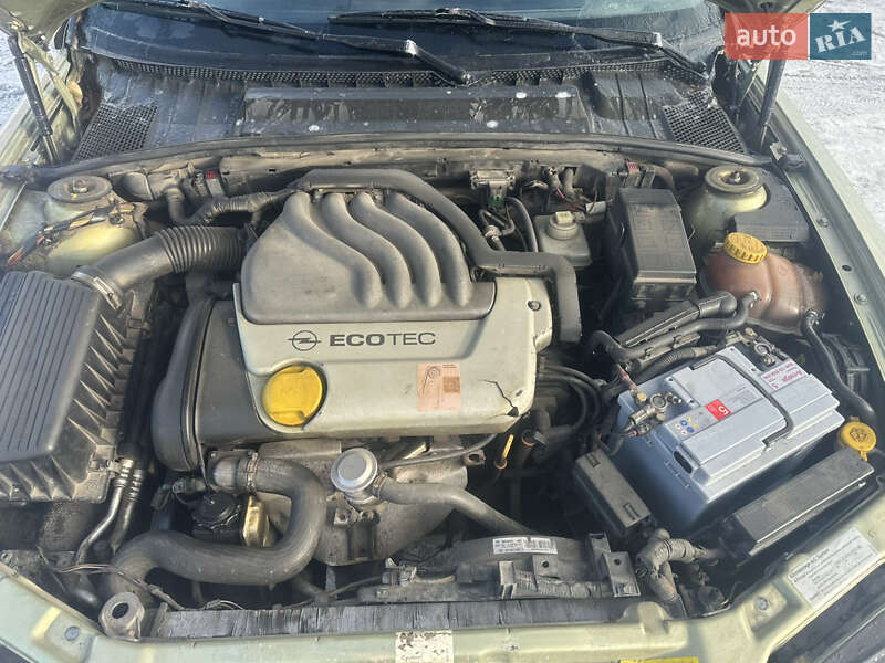 Седан Opel Vectra 1996 в Дрогобыче