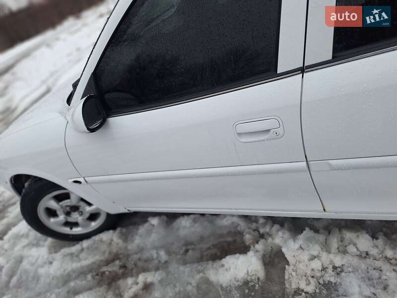 Универсал Opel Vectra 1998 в Черновцах