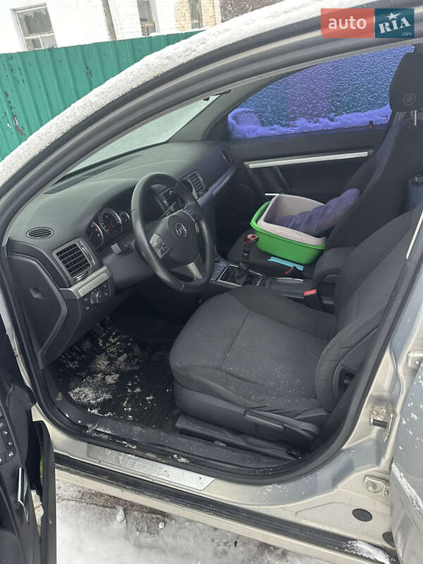 Седан Opel Vectra 2007 в Гайсине