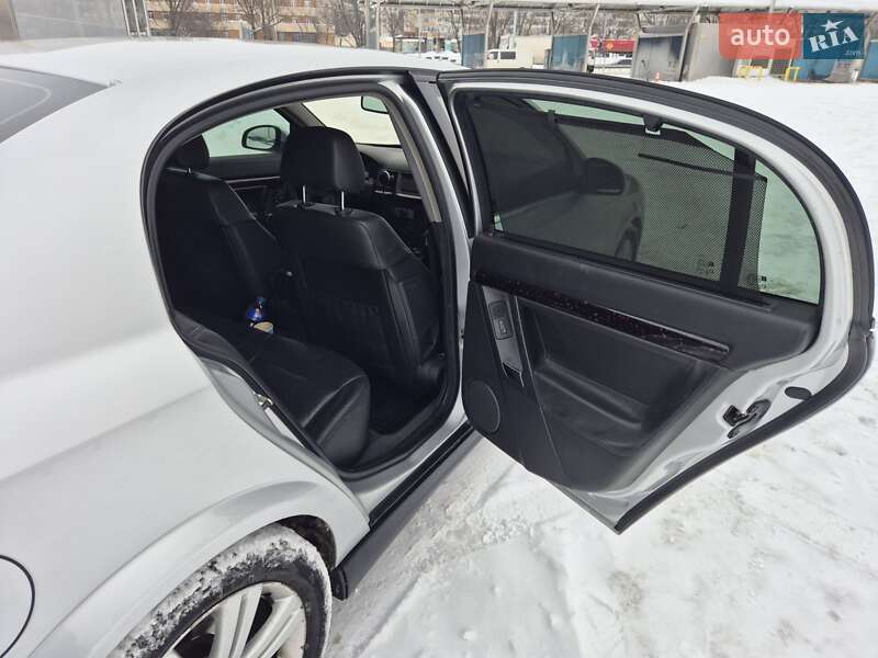 Седан Opel Vectra 2006 в Киеве