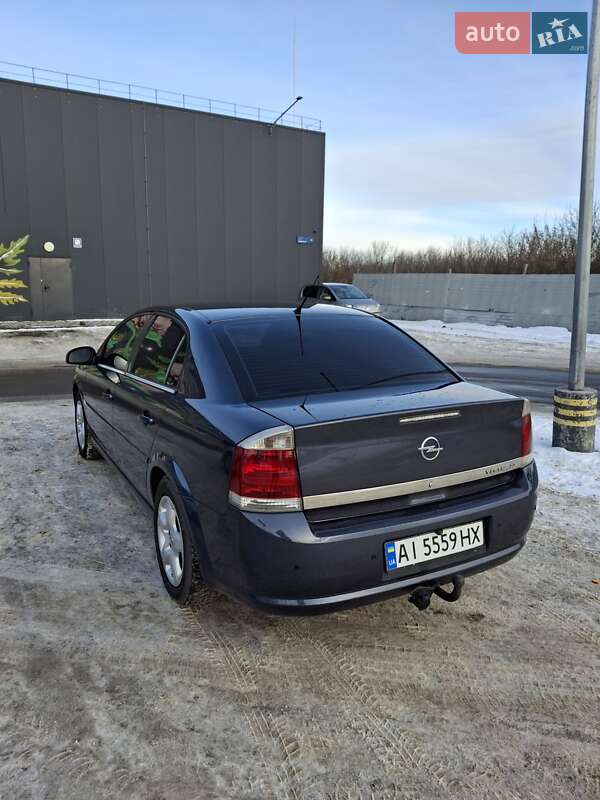 Седан Opel Vectra 2007 в Белогородке