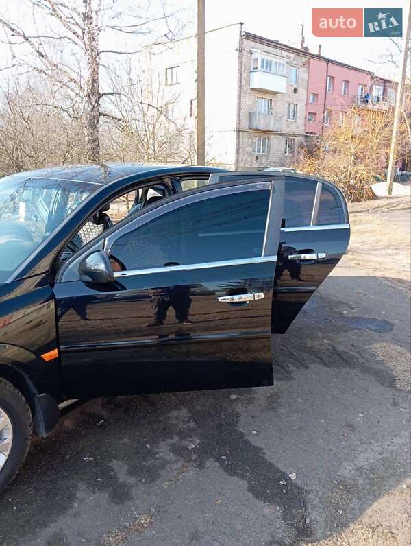 Седан Opel Vectra 2006 в Остроге