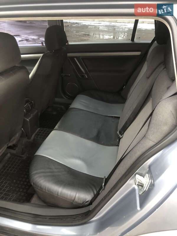 Универсал Opel Vectra 2005 в Николаеве