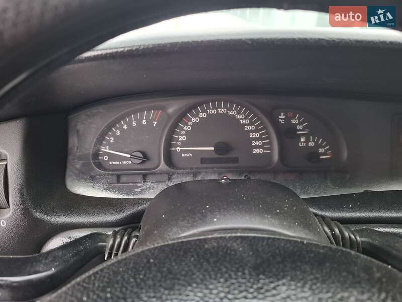 Седан Opel Vectra 1998 в Немирові