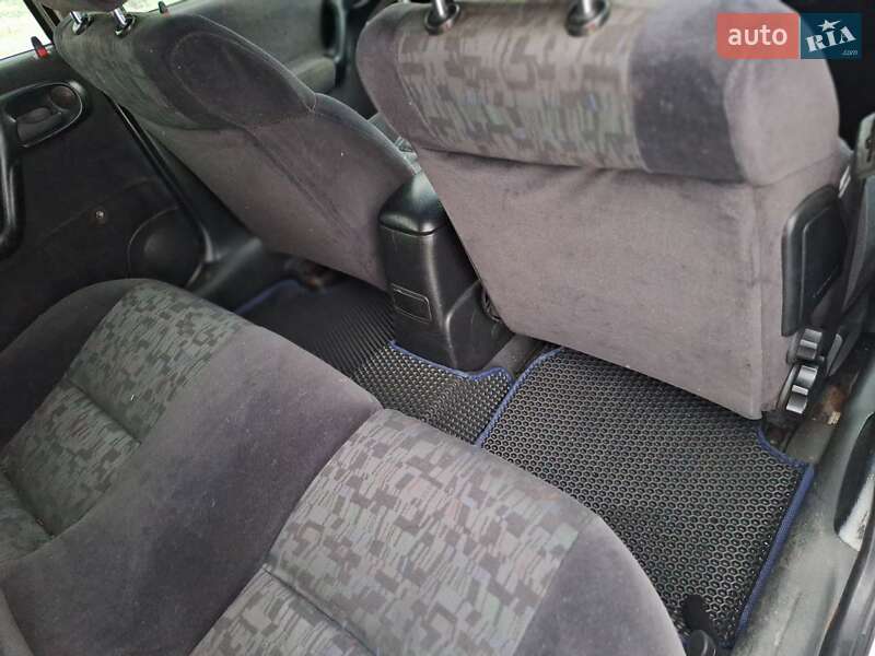 Универсал Opel Vectra 1998 в Черновцах