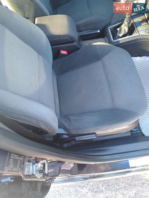 Седан Opel Vectra 2004 в Бердичеві