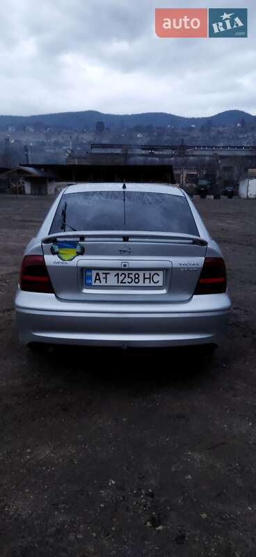 Ліфтбек Opel Vectra 2001 в Ворохті