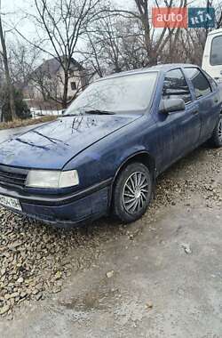 Седан Opel Vectra 1989 в Косове