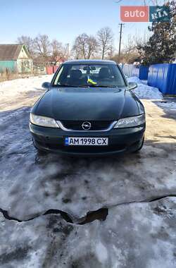 Седан Opel Vectra 2001 в Любаре