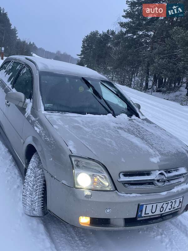 Универсал Opel Vectra 2005 в Вараше