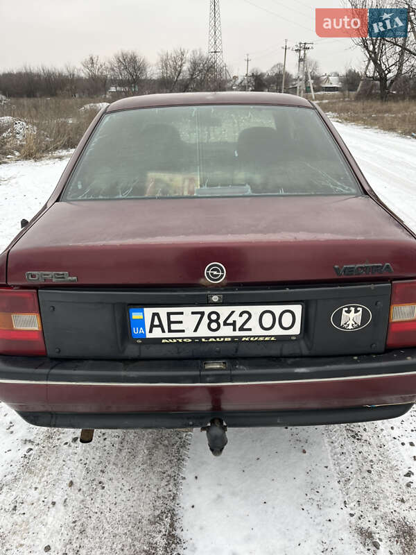 Седан Opel Vectra 1990 в Пятихатках