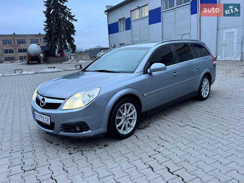 Универсал Opel Vectra 2006 в Черновцах