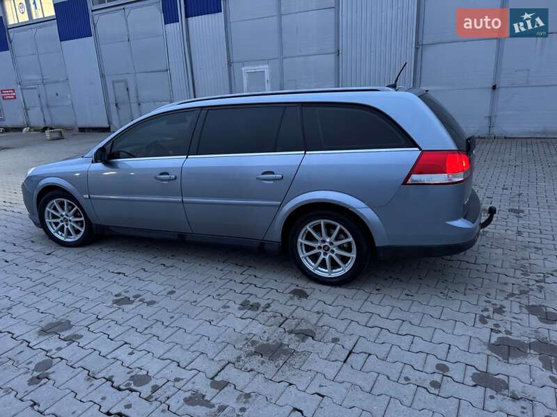 Универсал Opel Vectra 2006 в Черновцах
