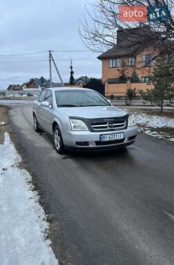 Седан Opel Vectra 2004 в Полтаве