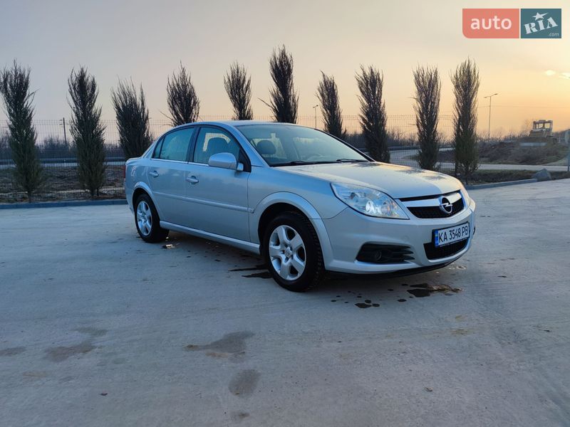 Седан Opel Vectra 2008 в Ужгороде