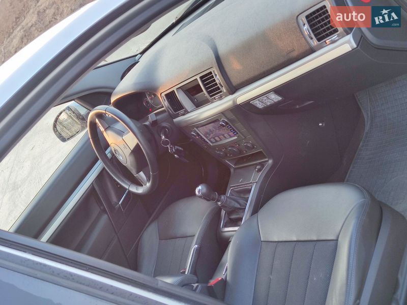 Седан Opel Vectra 2008 в Ужгороде